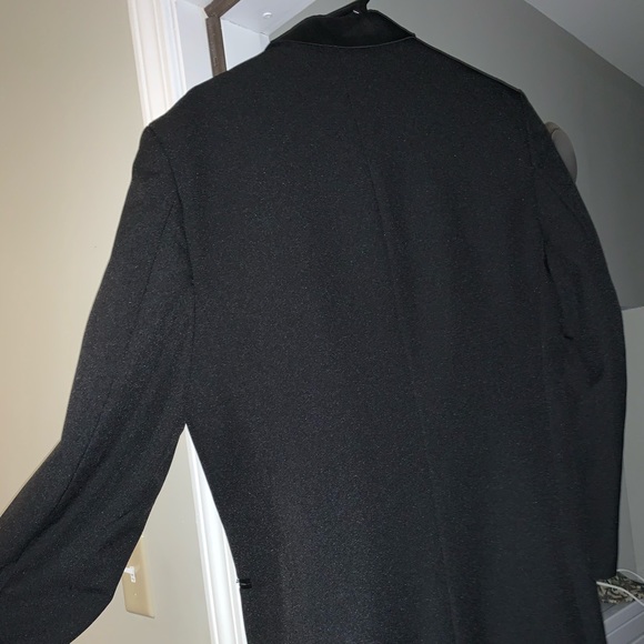 Black tux - Picture 2 of 3